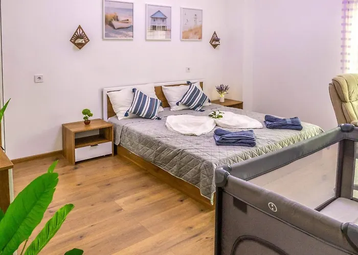 Sophie's Place Center شقة