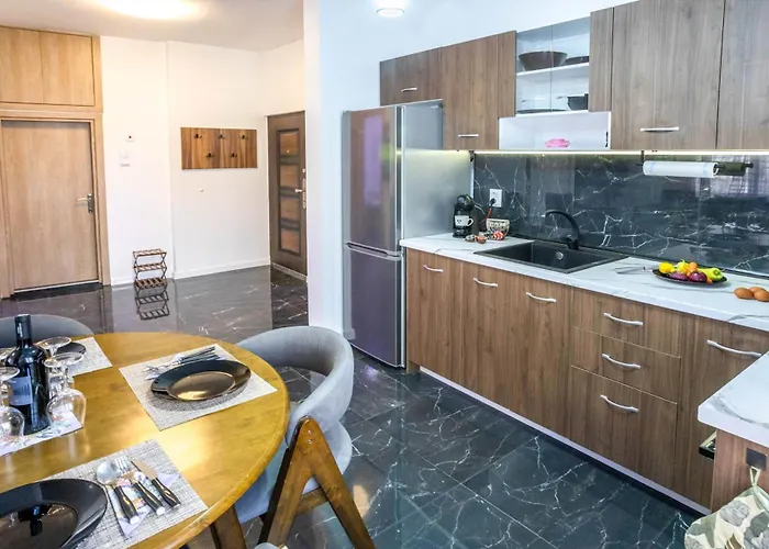 Sophie's Place Center شقة كافالا